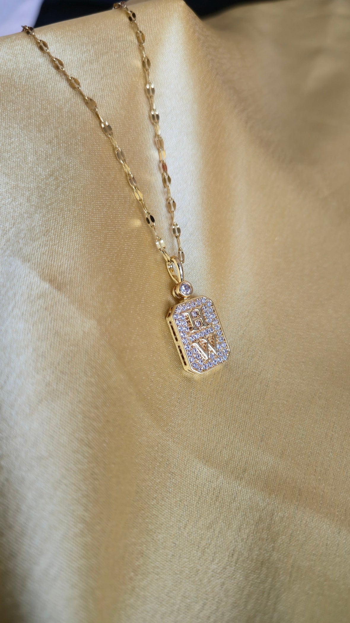 Pendant Necklace