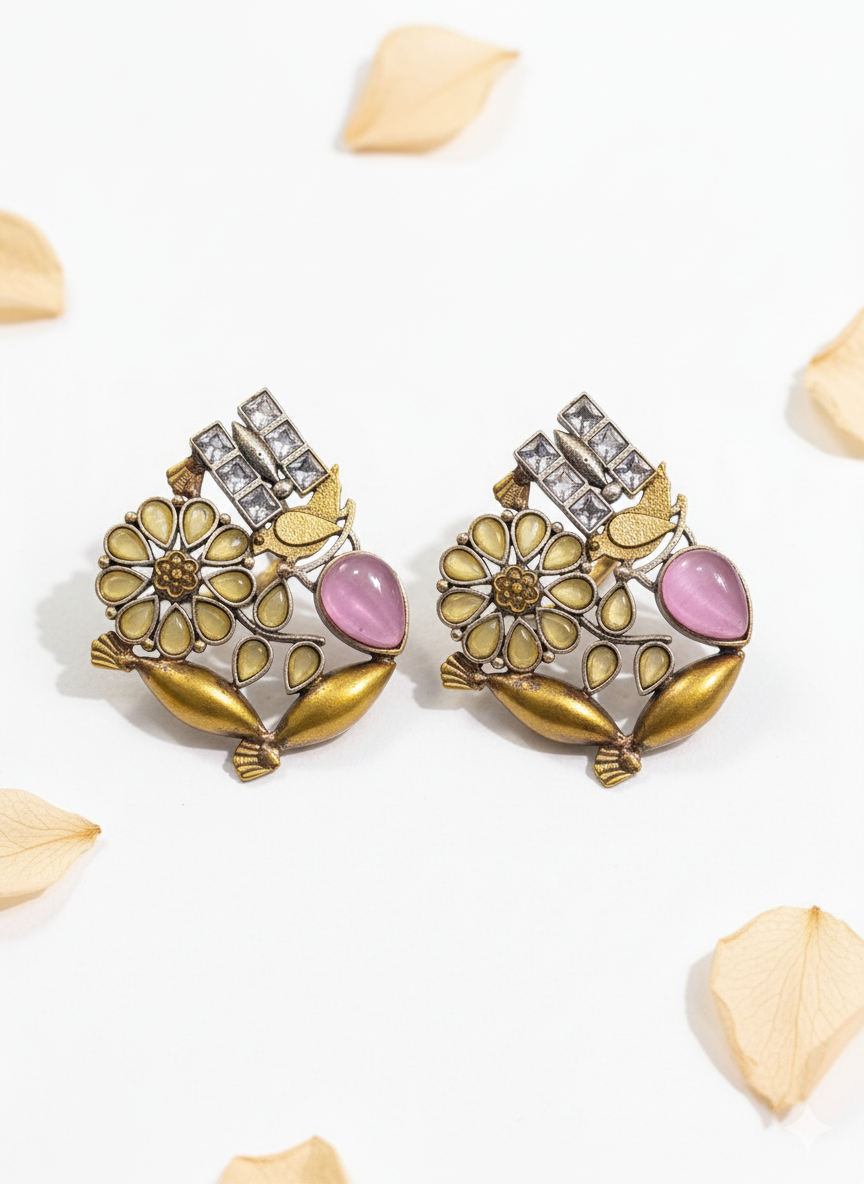 Dual Tone Floral Ring with Stone – A Statement of Grace and Strength